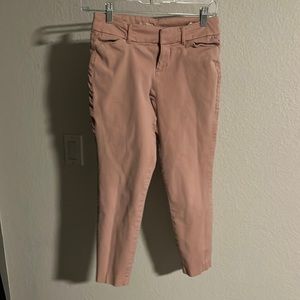 Light pink business casual capris. Stretch. Old Navy Pixie. Size 2.